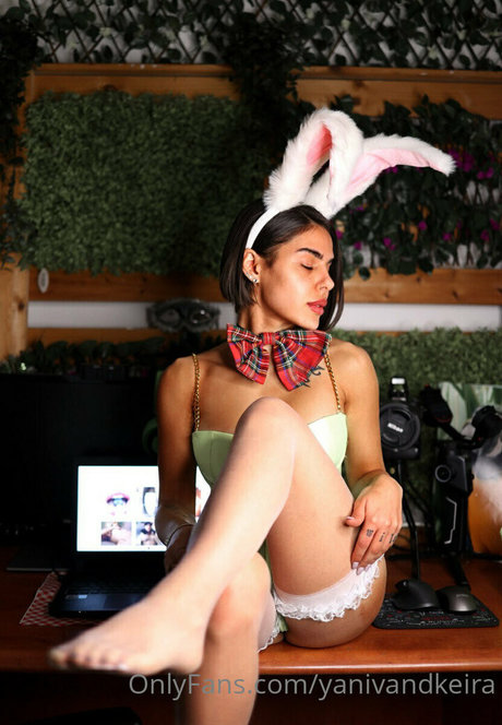 Jungle Girl model perfect archive