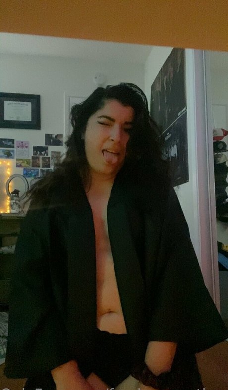 FandomReactions model free archive