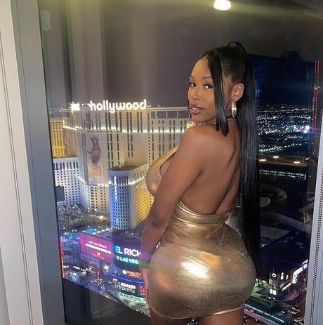 cute ass onlyfans hot images