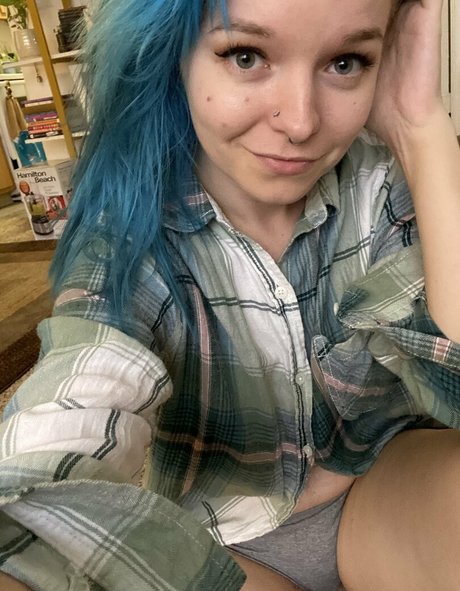 tiny onlyfans free gallery