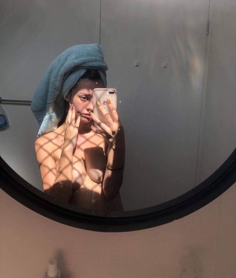 busty mom onlyfans beautiful naked gallery