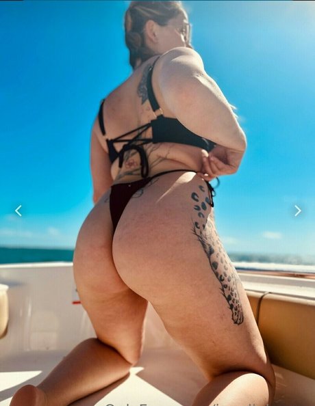 Janelle Evans naked actress images