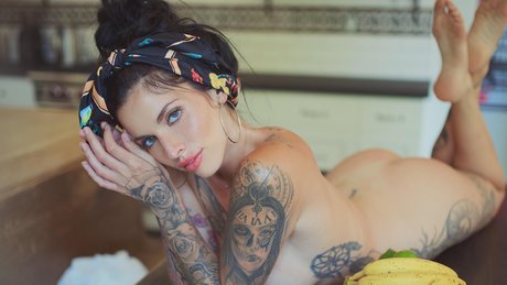 nestysg adult model img