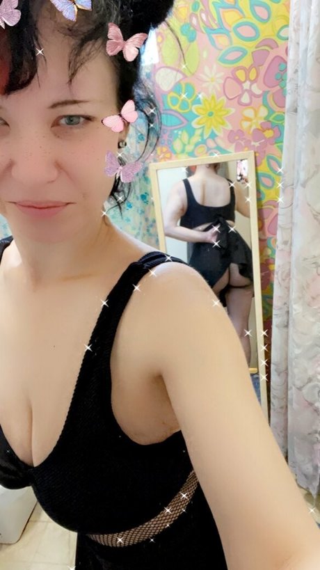 TheBlueHexxx model xxx galleries