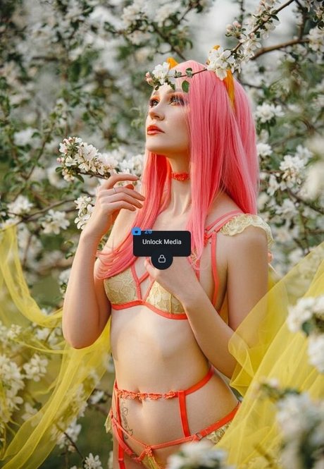 Salacious Succubus nude model pic