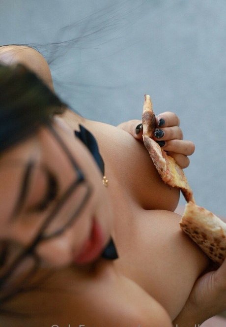 Yeral Gallego model top gallery