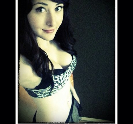 Jessica Trollinger sexy star img