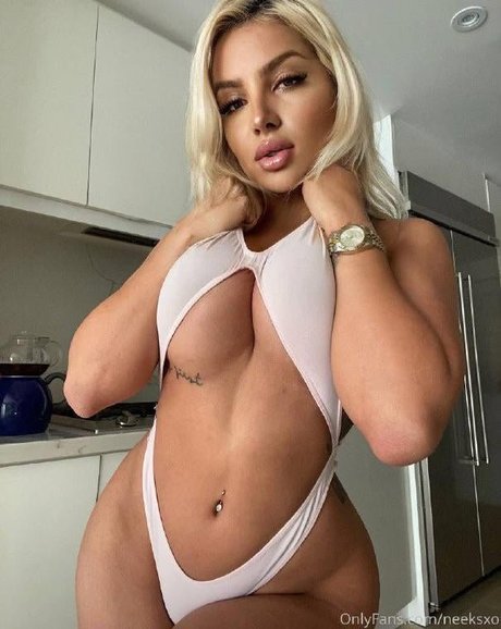 Neeks naked actress gallery