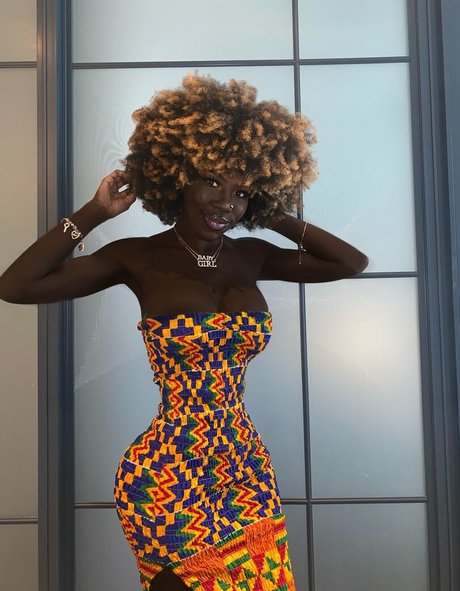 Lazelle Doll model hot image