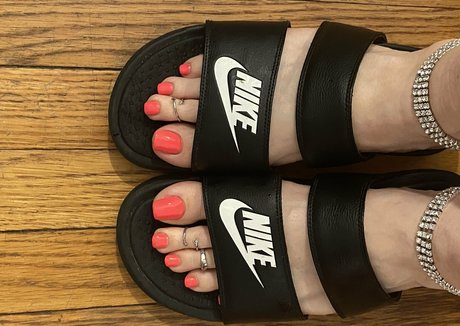 small pussy onlyfans free nude photo