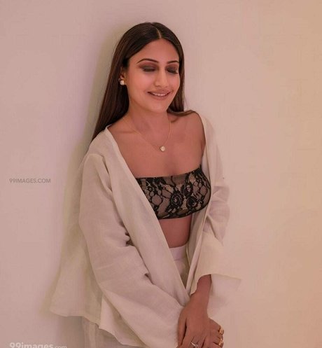 asian onlyfans exclusive images