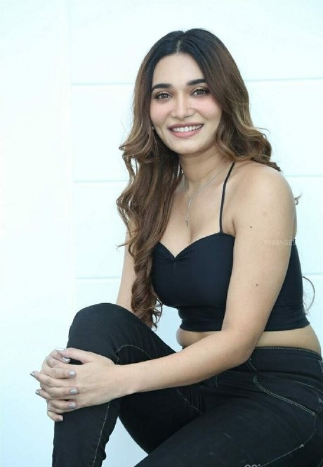 Jenifer Emmanuel star sex photos