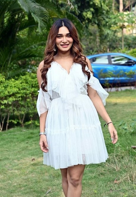 lesbian fingering onlyfans beautiful porn photos