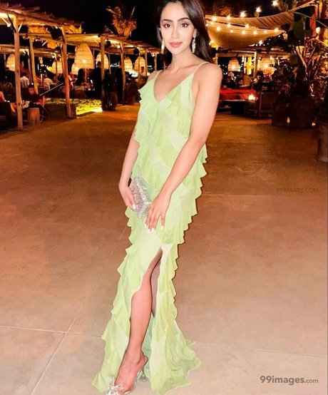 Musskan Sethi pornstar hot photos