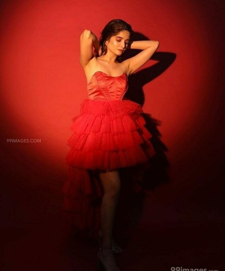 Bhavika Sharma hd actress pics