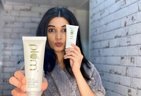 Bhavika Sharma pretty actress pictures