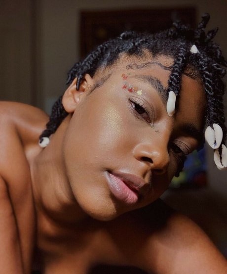 sapiosuccubust xxx star pic