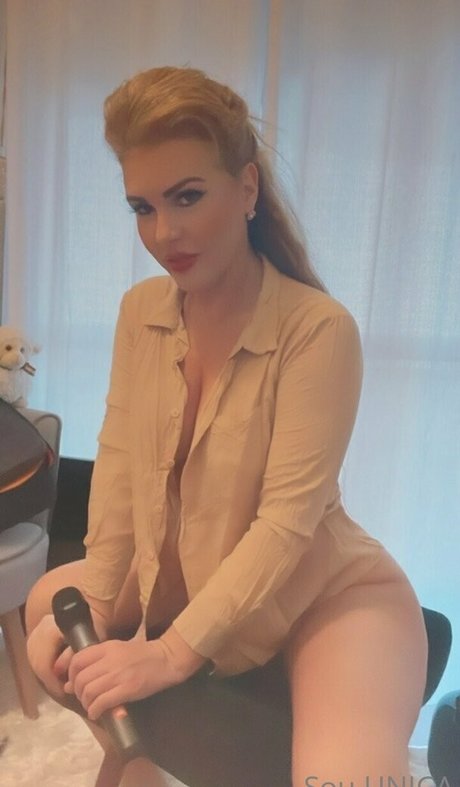 Lili Influente model nude image