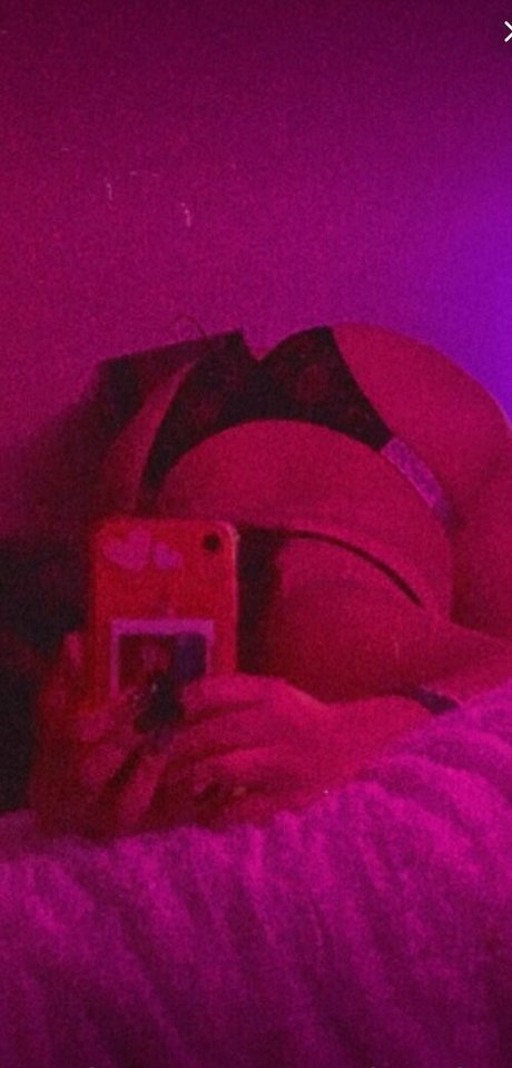 Misstrixs xxx model picture