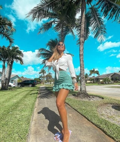 busty bbw onlyfans free nude photo