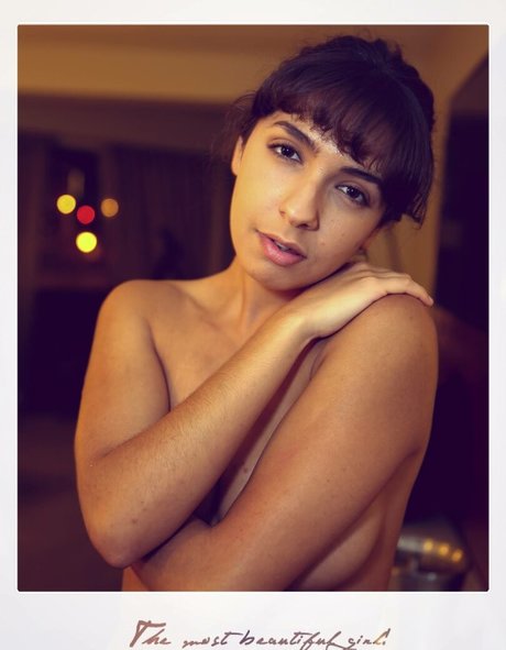 Monique poses star high quality gallery