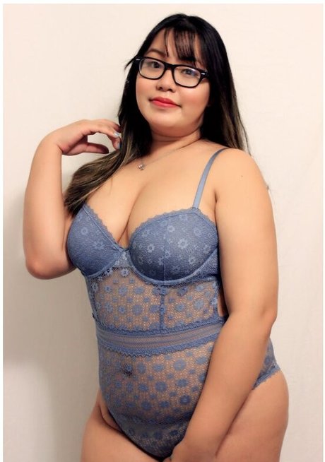 Aznproblems model nude galleries