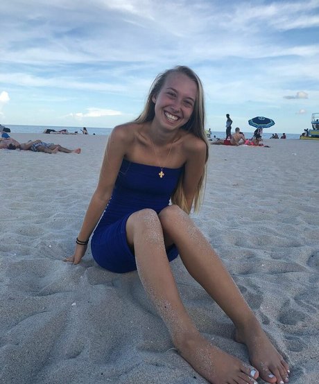 beckyythebrat model erotic img