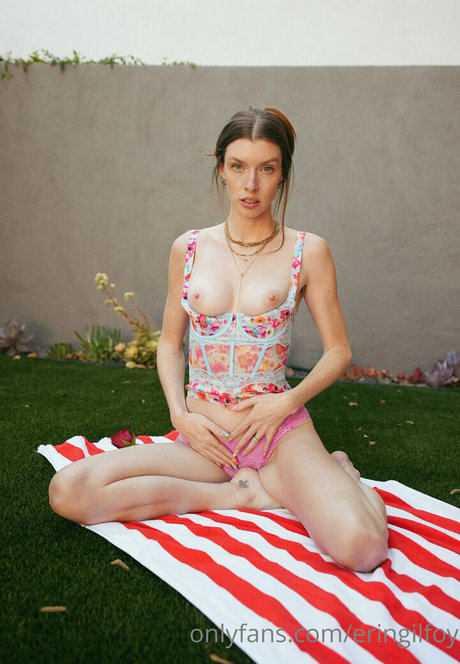 blonde secretary onlyfans exclusive galleries