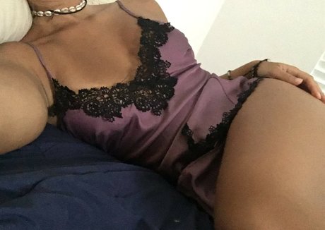 meeshmo hot actress galleries