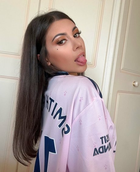 Smileyrileyxx high quality pornstar pictures