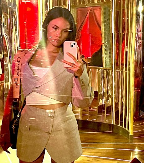 Sinead Harnett star images