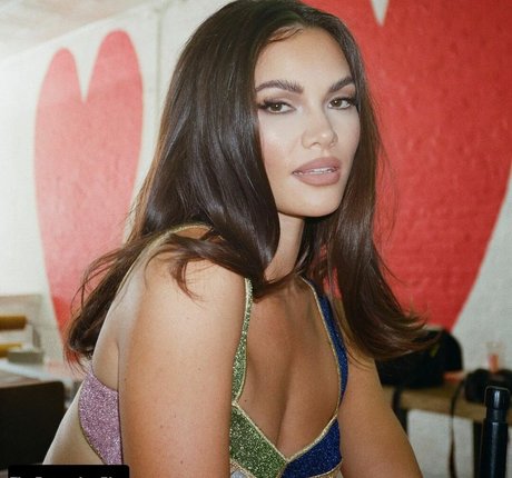 Sinead Harnett pretty pornstar pic