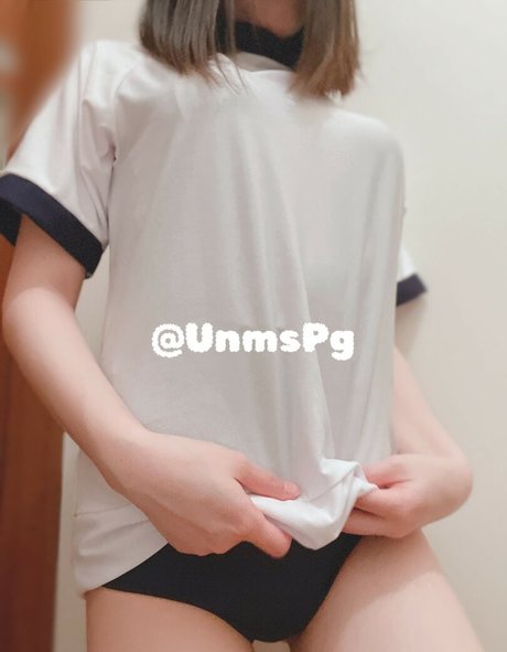 UnmsPg model erotic img