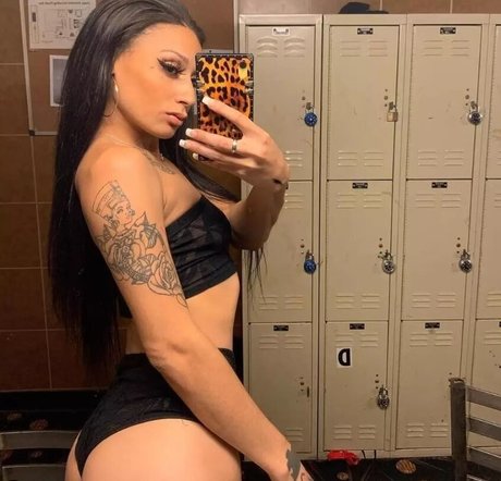 Ferrri Fine pornstar img