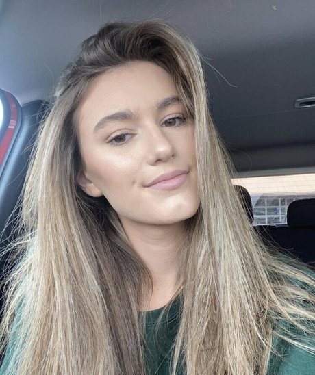 laikenwade model sexy images