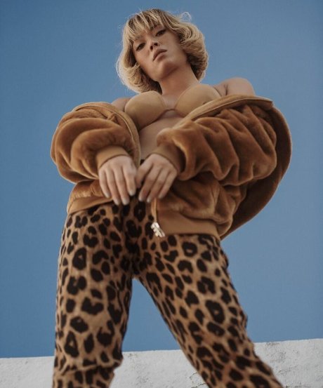 Danni Suzuki nude star gallery