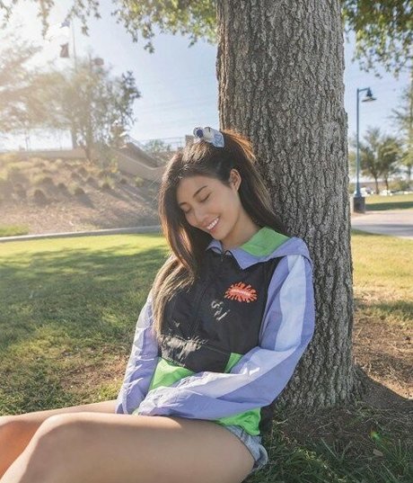 Tangtangjulia model hd pics