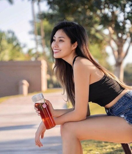 Tangtangjulia model pornographic picture