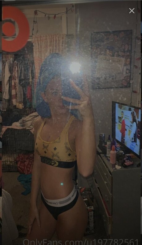 Sydnee Nelson hd actress img