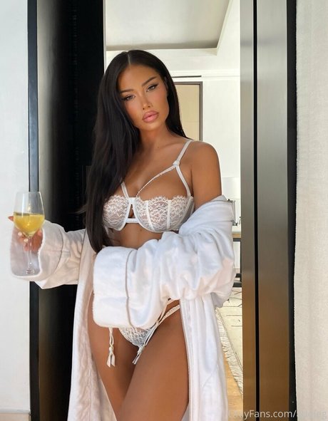 Adeleg naked pornstar galleries