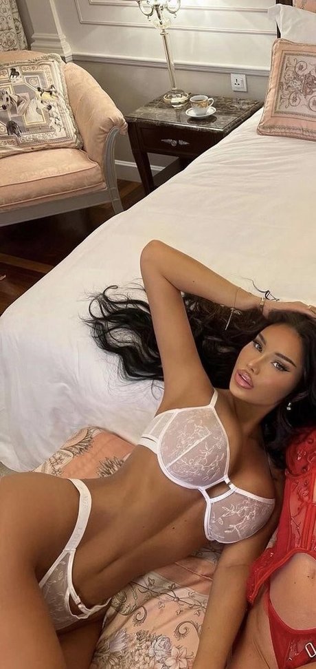 Adeleg xxx actress photo