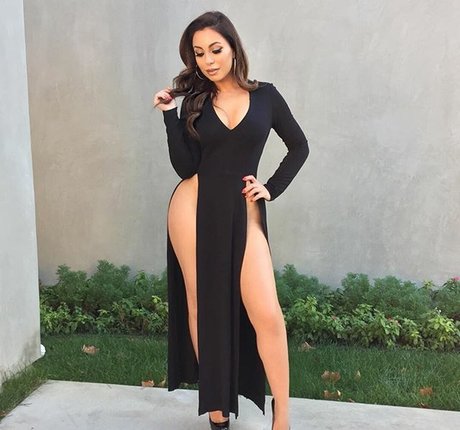 Uldouz Wallace naked pornstar gallery