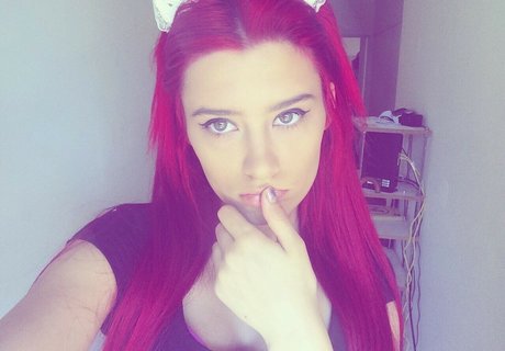 ASMR With Allie beautiful actress pics