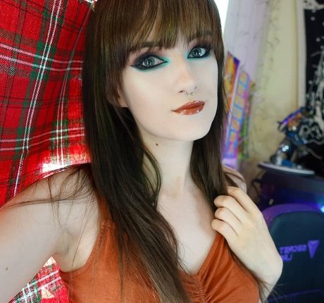 Ashi nudes star pictures