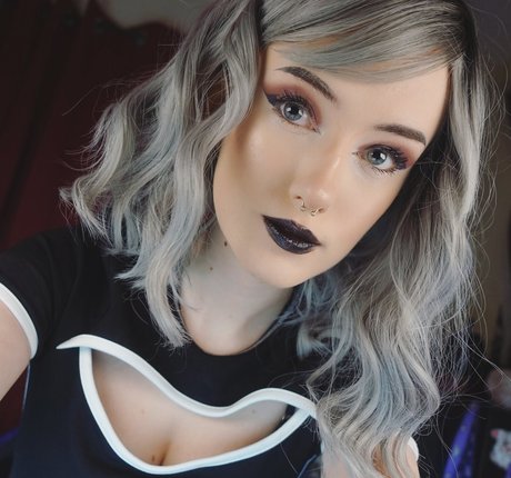 Ashi naked pornstar images