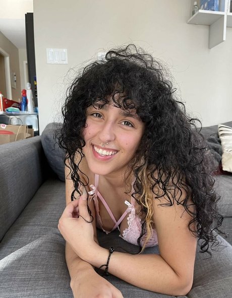 Lexi SmolBirdnsfw beautiful model archive