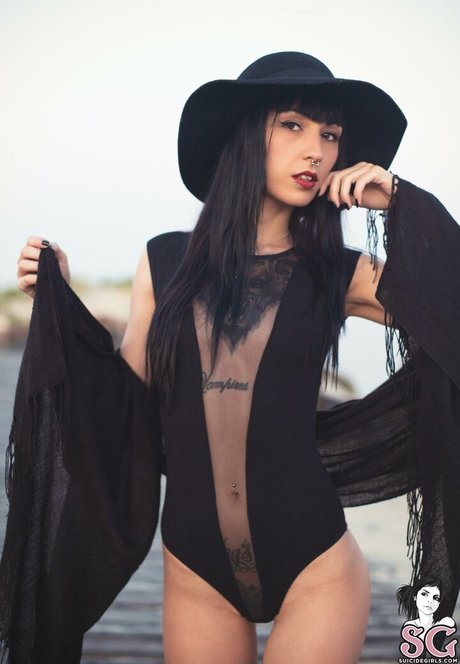 Discordia star naked photos