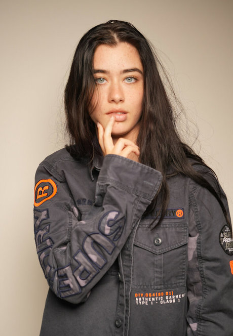 Crystulm3th model top img