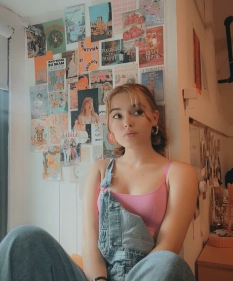 Distractedleo model pornographic pic