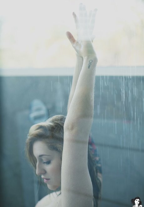 curvy kitty onlyfans naked photos